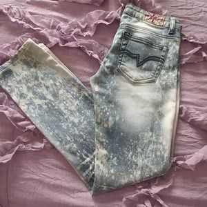 Faded/bleached jeans